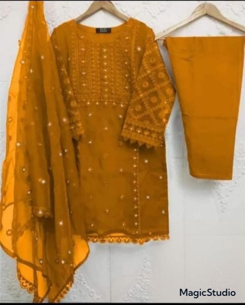 3PCs Embroidery Shirt With Same Pearls Attached &amp; Embroidered Dupatta